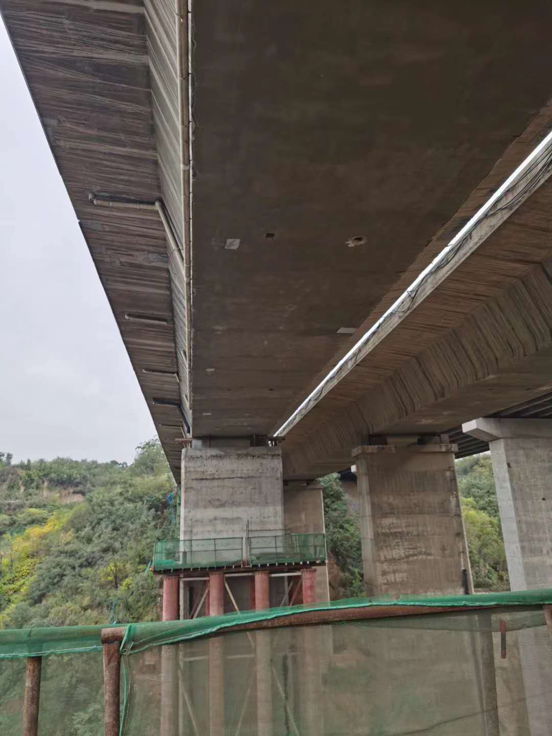保山桥梁加固前制定可行设计方案图并用对施工方法